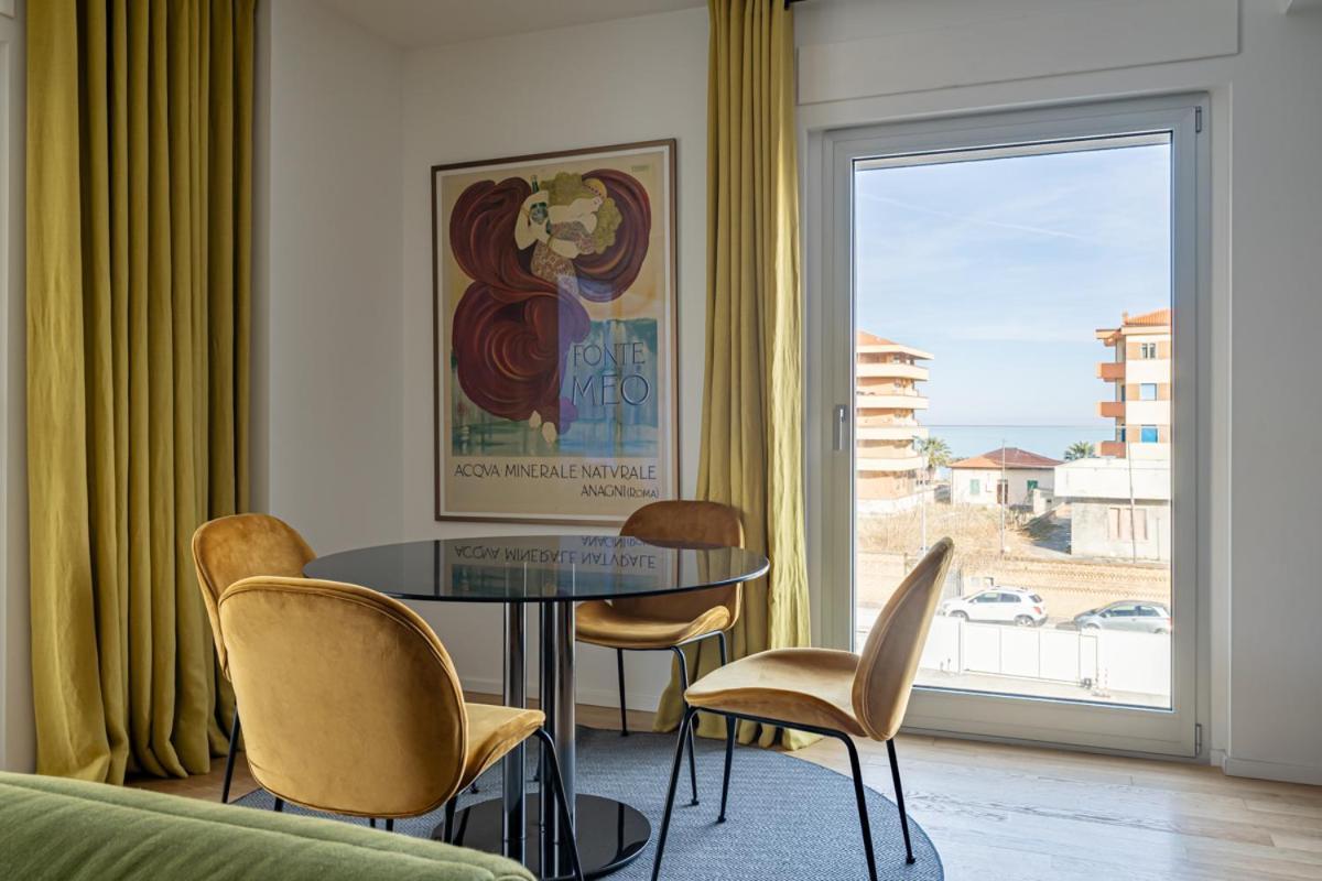 Marina Gardens Boutique&Suites Francavilla Al Mare Room photo